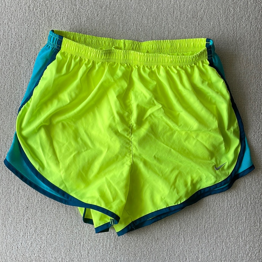 Medium EUC Nike Tempo Short